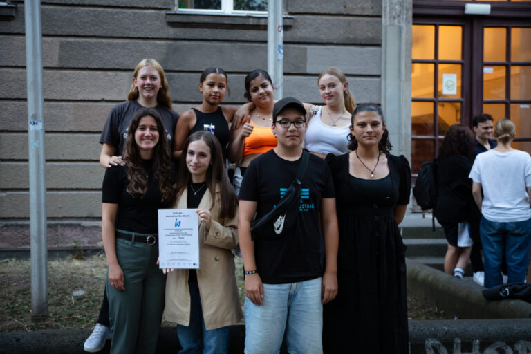 Schüler*innen der Evangelischen Schule Charlottenburg erreichten dritten Platz beim Quiz der Religionen