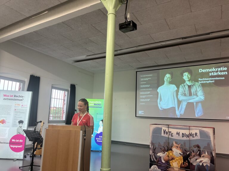 Evangelisches Gymnasium Cottbus eröffnet Ausstellung